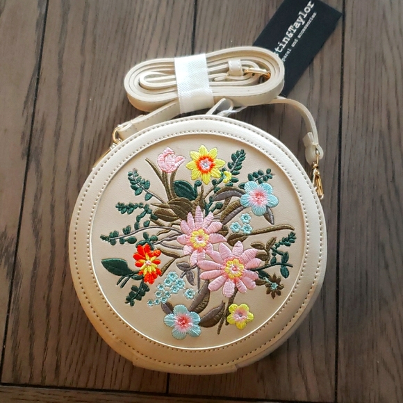 Handbags - 🌷Floral purse